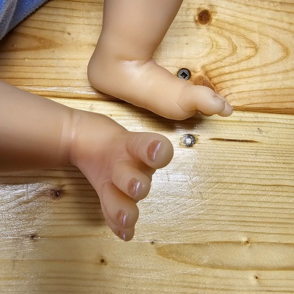 Ashton Drake Marissa‎ May Newborn Doll Purple Eyes Brown Hair Lifelike - Picture 5 of 13